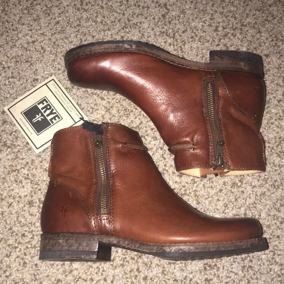 frye veronica seam short